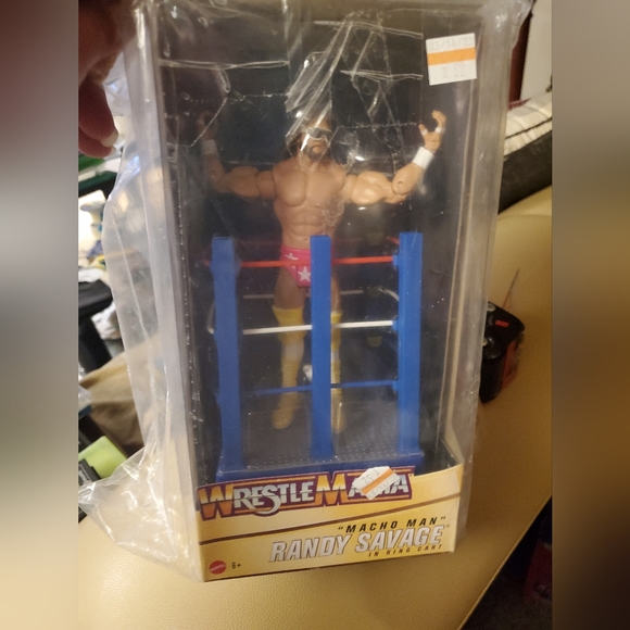 MACHO MAN - Picture 3 of 3